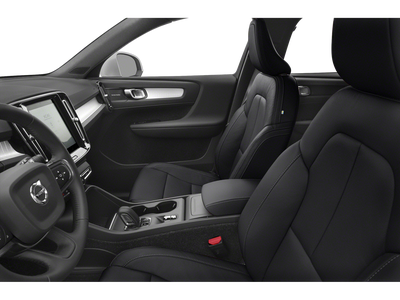 2019 Volvo XC40 T4 MOMENTUM