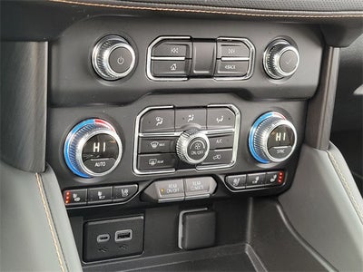 2024 GMC Yukon XL AT4