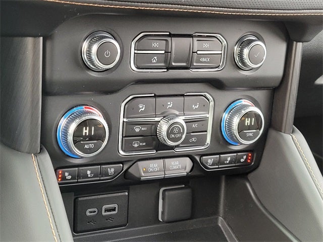 2024 GMC Yukon XL AT4