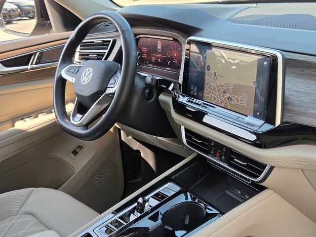 2024 Volkswagen Atlas 2.0T SEL Premium R-Line
