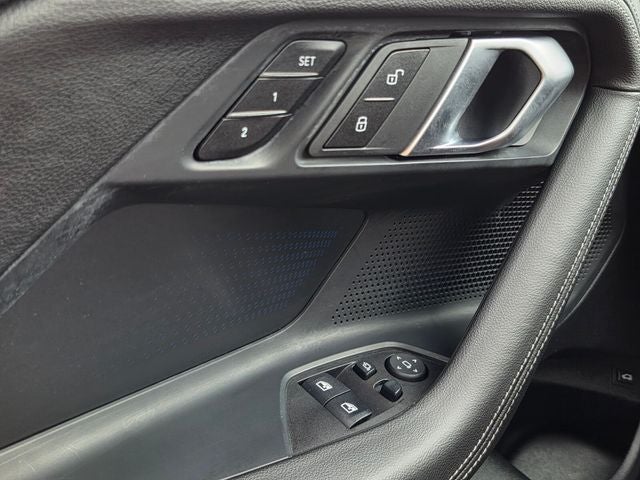 2025 BMW 2 Series 230i