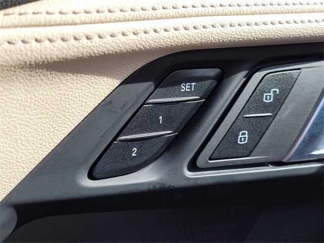 2025 BMW 2 Series 230i