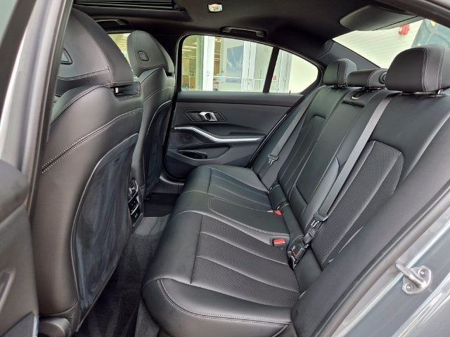 2025 BMW 3 Series 330i