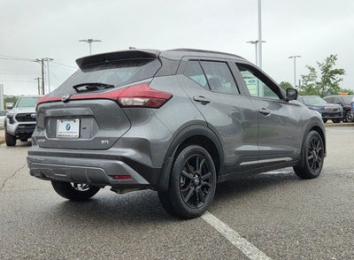 2022 Nissan Kicks SR