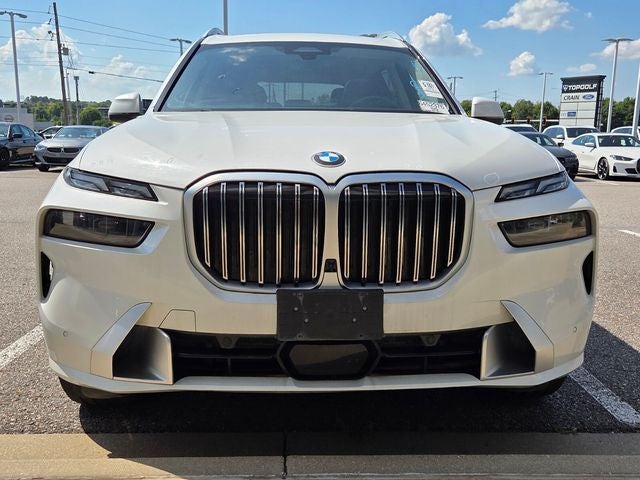2025 BMW X7 xDrive40i