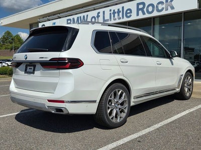 2025 BMW X7 xDrive40i