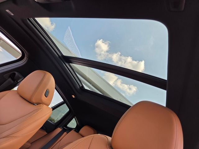2025 BMW X4 xDrive30i