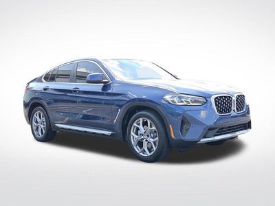 2025 BMW X4 xDrive30i