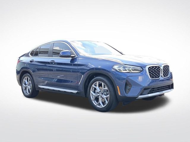 2025 BMW X4 xDrive30i