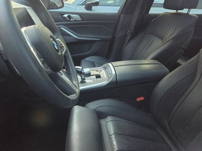 2022 BMW X7 M50i