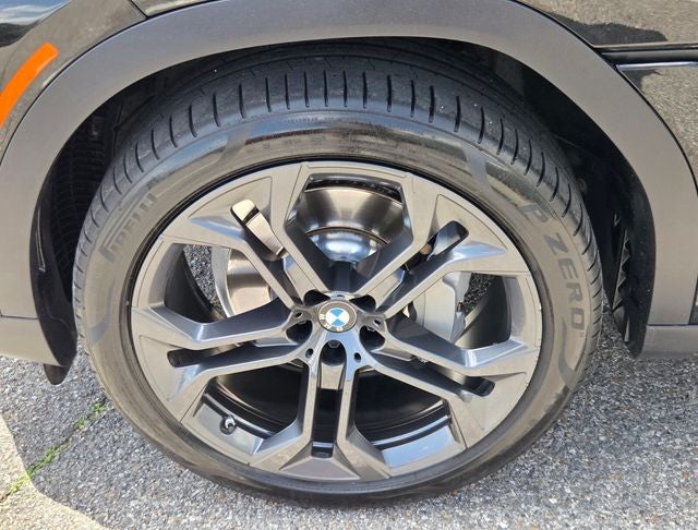 2023 BMW X6 xDrive40i