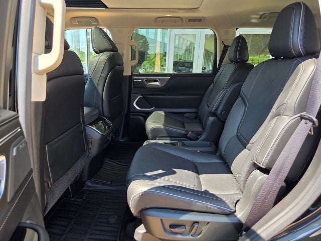 2025 INFINITI QX80 LUXE