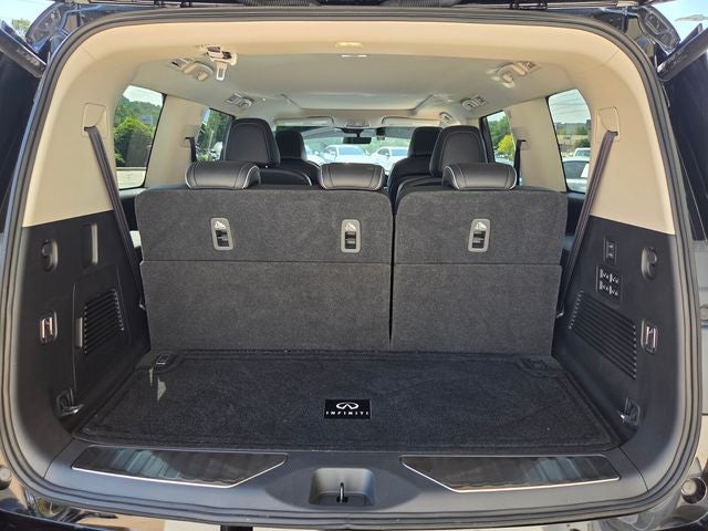 2025 INFINITI QX80 LUXE