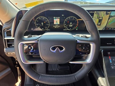 2025 INFINITI QX80 LUXE