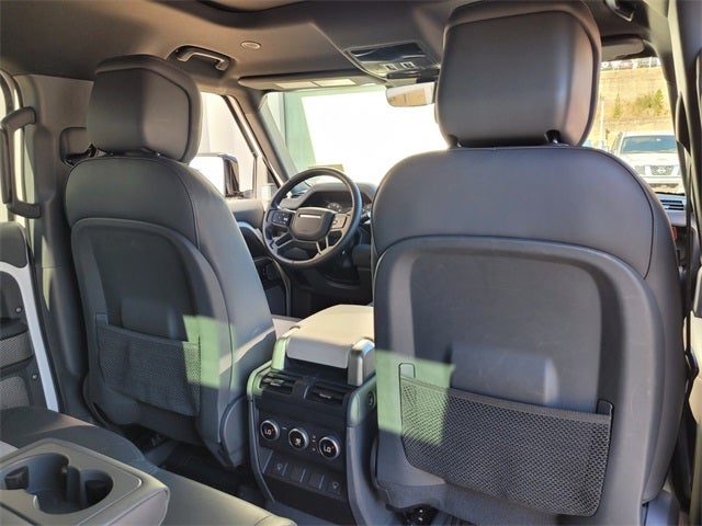 2023 Land Rover Defender 130 X-Dynamic SE
