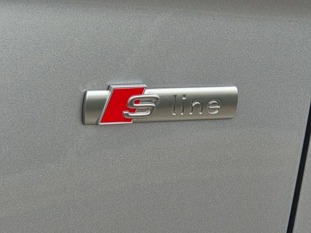 2022 Audi Q5 45 S line Premium quattro