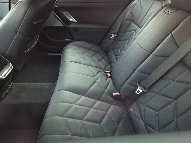 2023 BMW 7 Series 760i xDrive