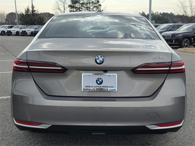 2025 BMW 5 Series 530i