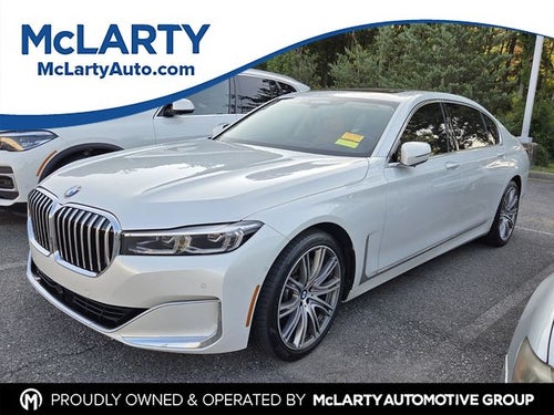 2022 BMW 7 Series 740i