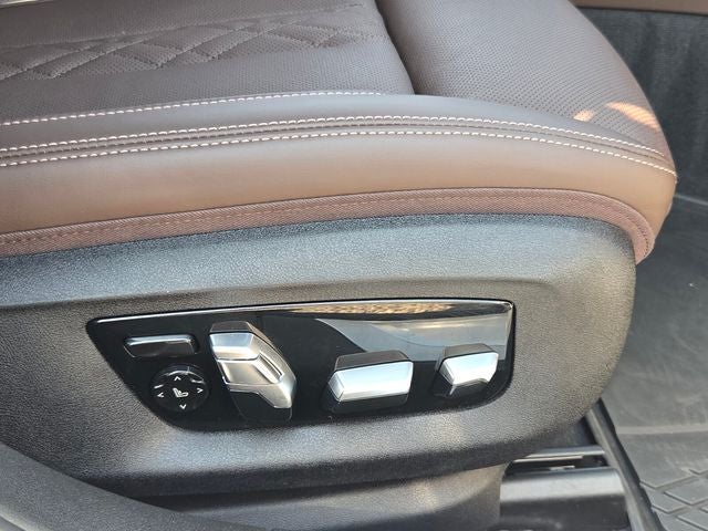 2022 BMW 7 Series 740i