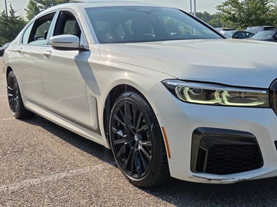 2022 BMW 7 Series 740i