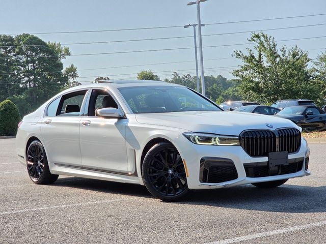 2022 BMW 7 Series 740i
