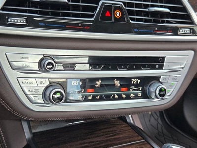 2022 BMW 7 Series 740i