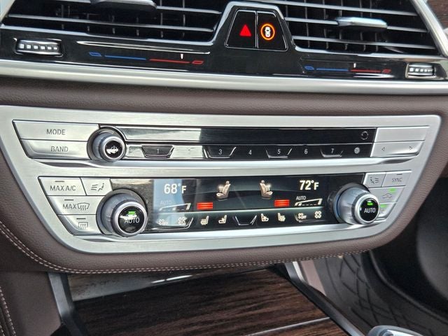 2022 BMW 7 Series 740i