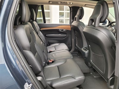 2021 Volvo XC90 T6 Momentum