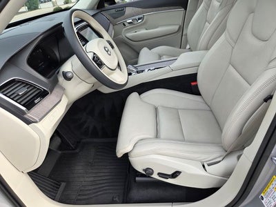 2023 Volvo XC90 Recharge Plug-In Hybrid Ultimate Ultimate