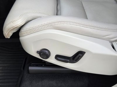 2023 Volvo XC90 Recharge Plug-In Hybrid Ultimate Ultimate