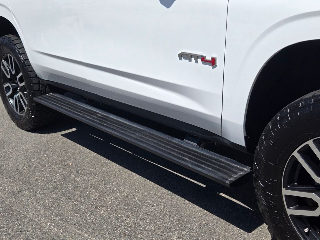 2025 GMC Yukon AT4 Ultimate