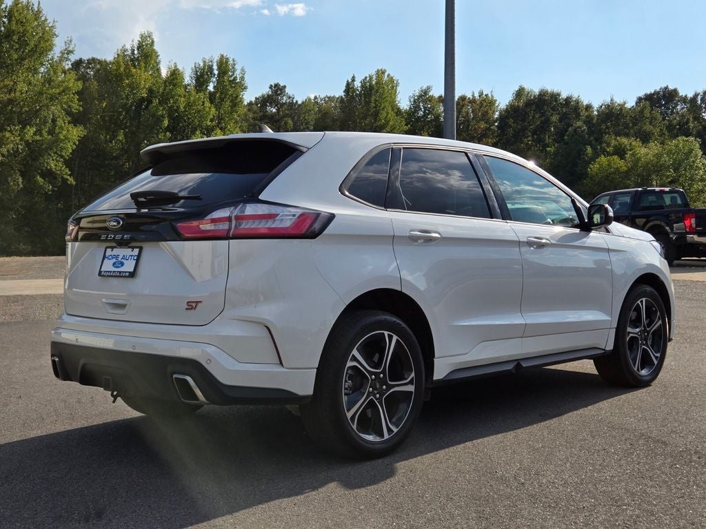 2023 Ford Edge ST