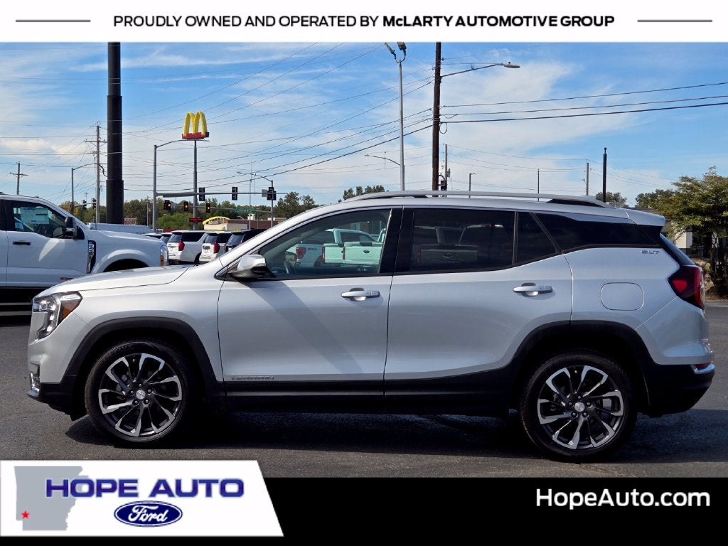 2022 GMC Terrain SLT