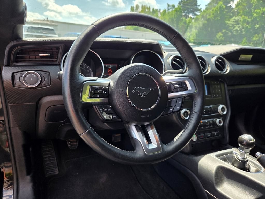 2022 Ford Mustang EcoBoost