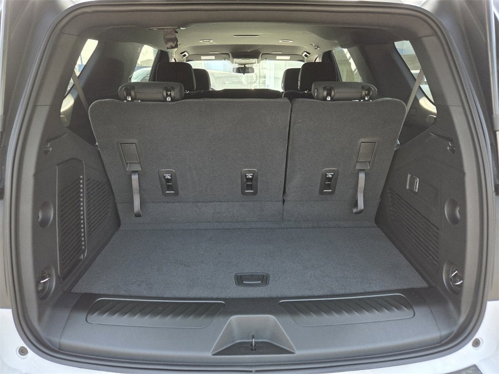 2025 Chevrolet Tahoe LS