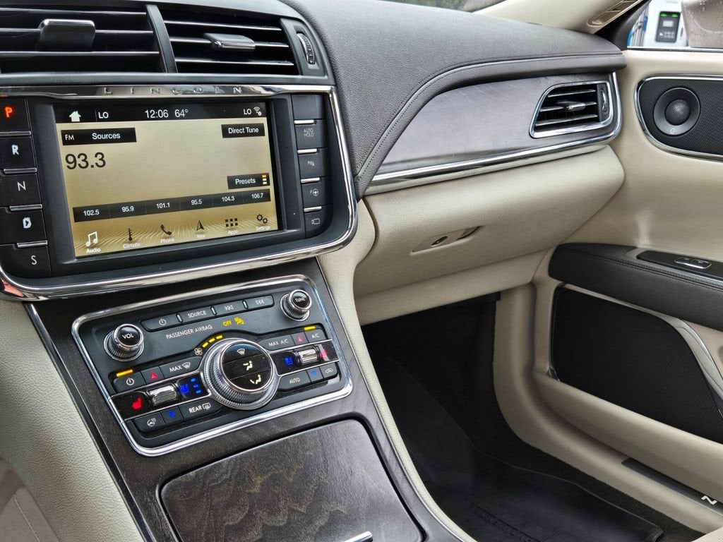 2019 Lincoln Continental Reserve