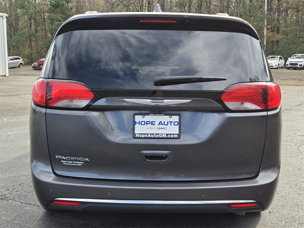 2020 Chrysler Pacifica Touring L