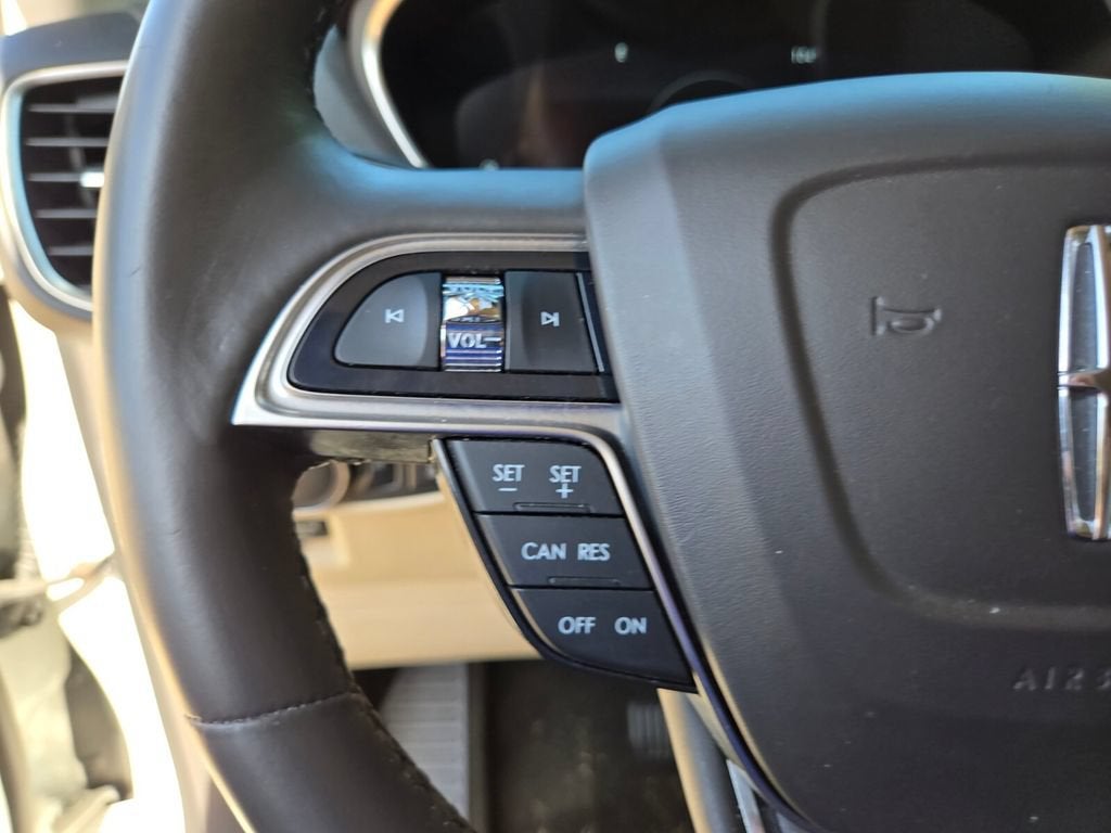 2020 Lincoln Nautilus Standard
