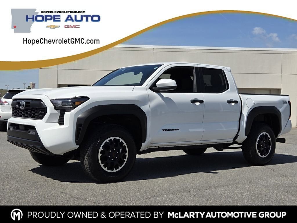 2025 Toyota Tacoma 4WD SR