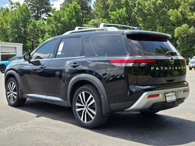 2024 Nissan Pathfinder Platinum