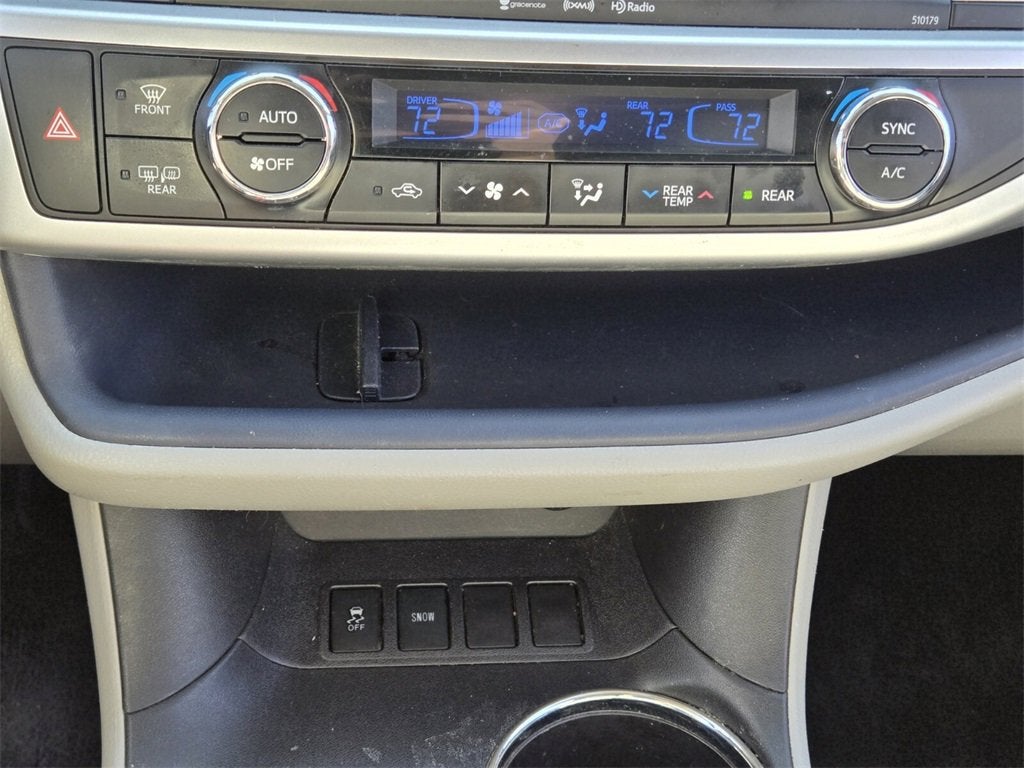 2018 Toyota Highlander SE