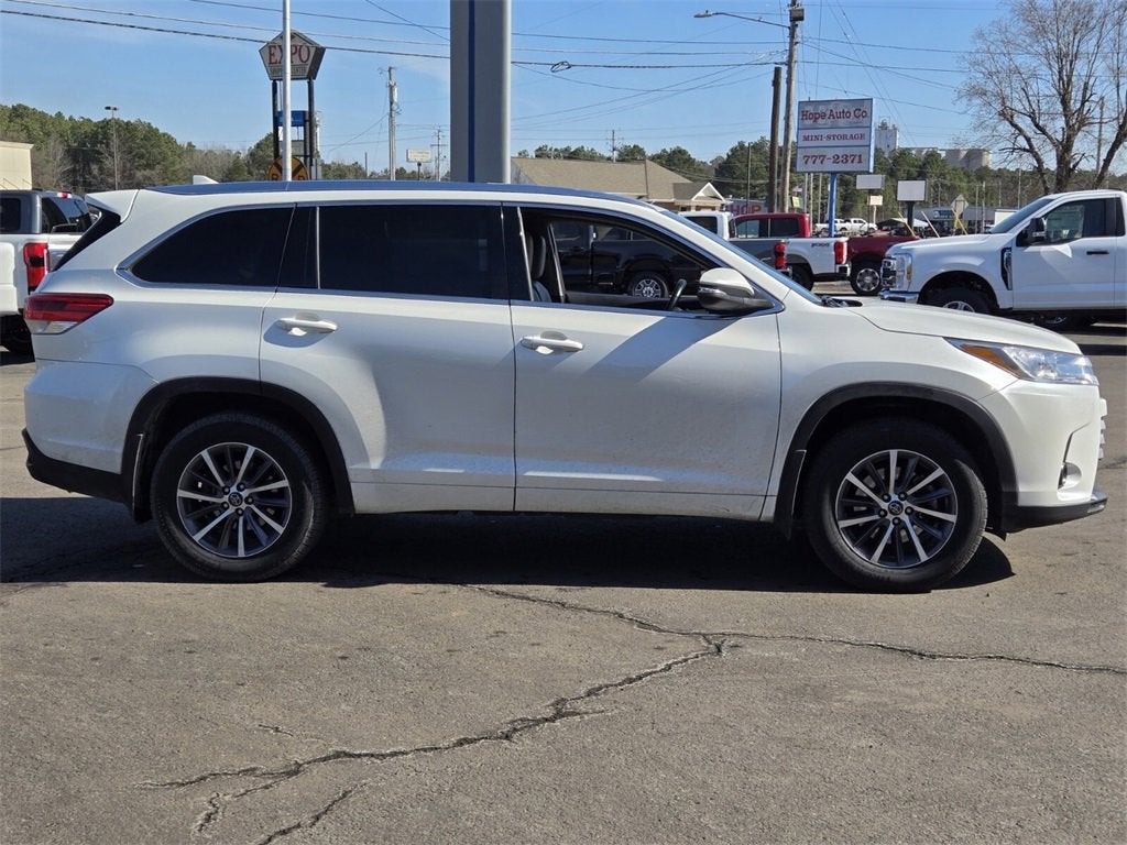 2018 Toyota Highlander SE