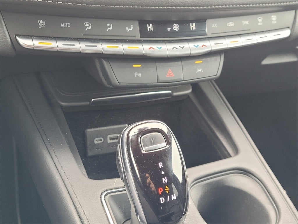 2023 Cadillac XT4 Premium Luxury