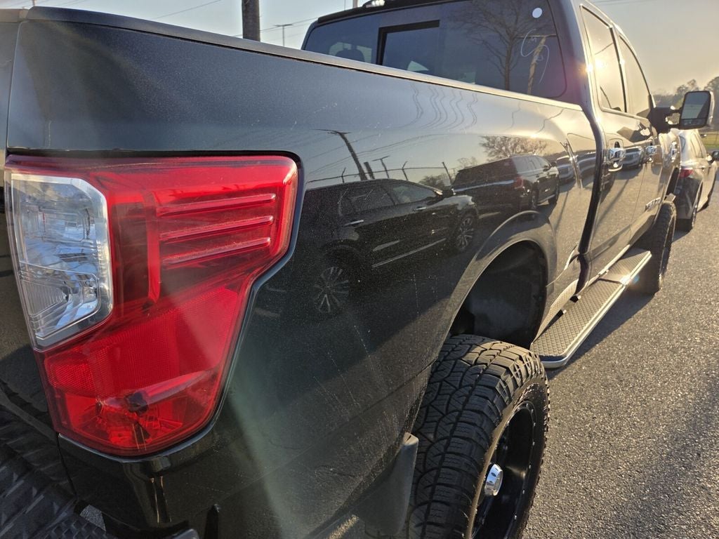 2018 Nissan Titan SV