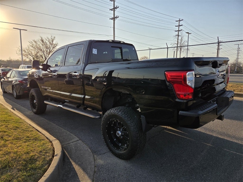 2018 Nissan Titan SV