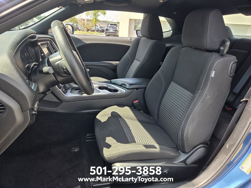 2021 Dodge Challenger SXT