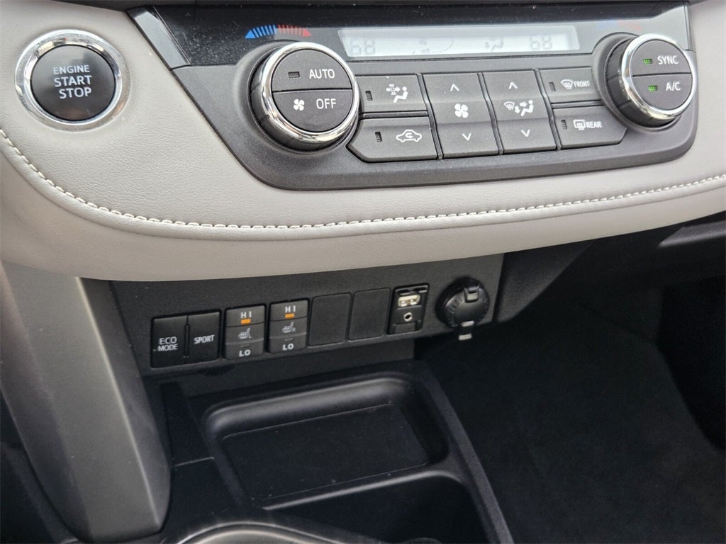 2017 Toyota RAV4 Platinum