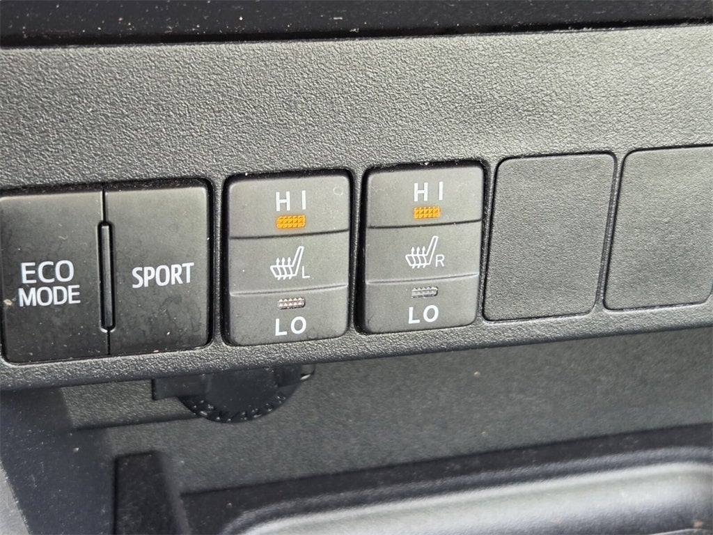 2017 Toyota RAV4 Platinum