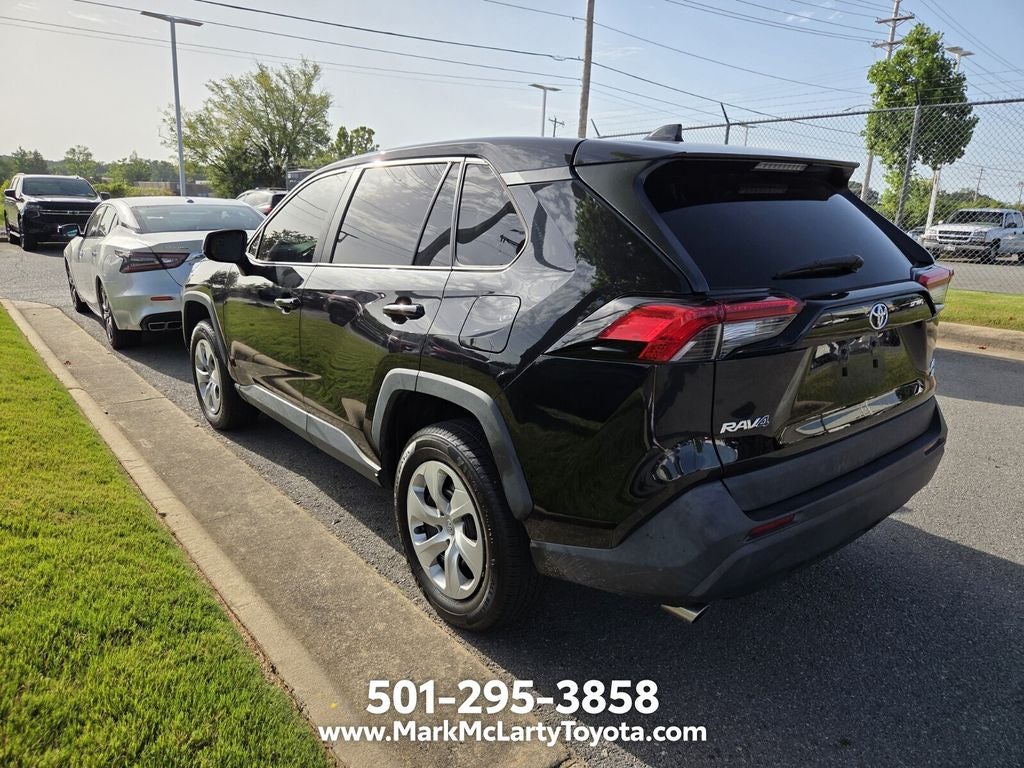 2022 Toyota RAV4 LE
